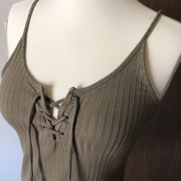 American Eagle Front Cropped Cami Green Ribbed With Spaghetti Straps Size Small - Picture 8 of 14